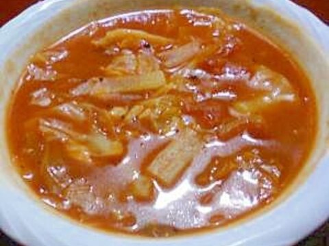 材料は４つのみ、鶏とキャベツのトマトシチュー